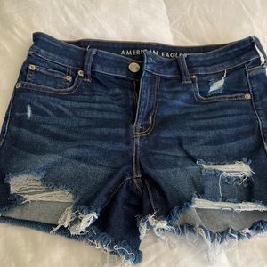 American eagle women’s MIDI shorts